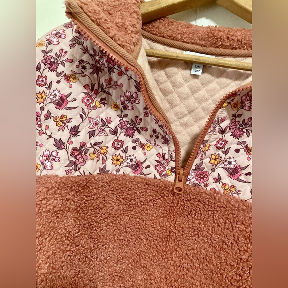 Vera Bradley Sherpa Quilted Paisley Fig Oversized Pull Over Sweater Size S/M - Picture 4 of 11